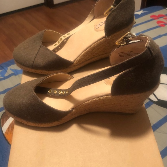 Espadrilles - Picture 3 of 6